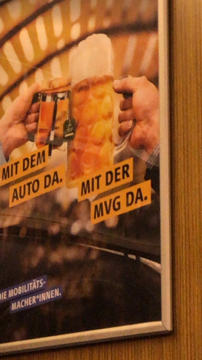 Ihr glaubt die Menschheit sei noch zu retten? In München hängt zum Start der Wiesn eine Plakatkampagne der Stadt, die dafür wirbt nach dem Besuch nicht mit dem Auto zu fahren und ich glaub, damit ist alles gesagt.