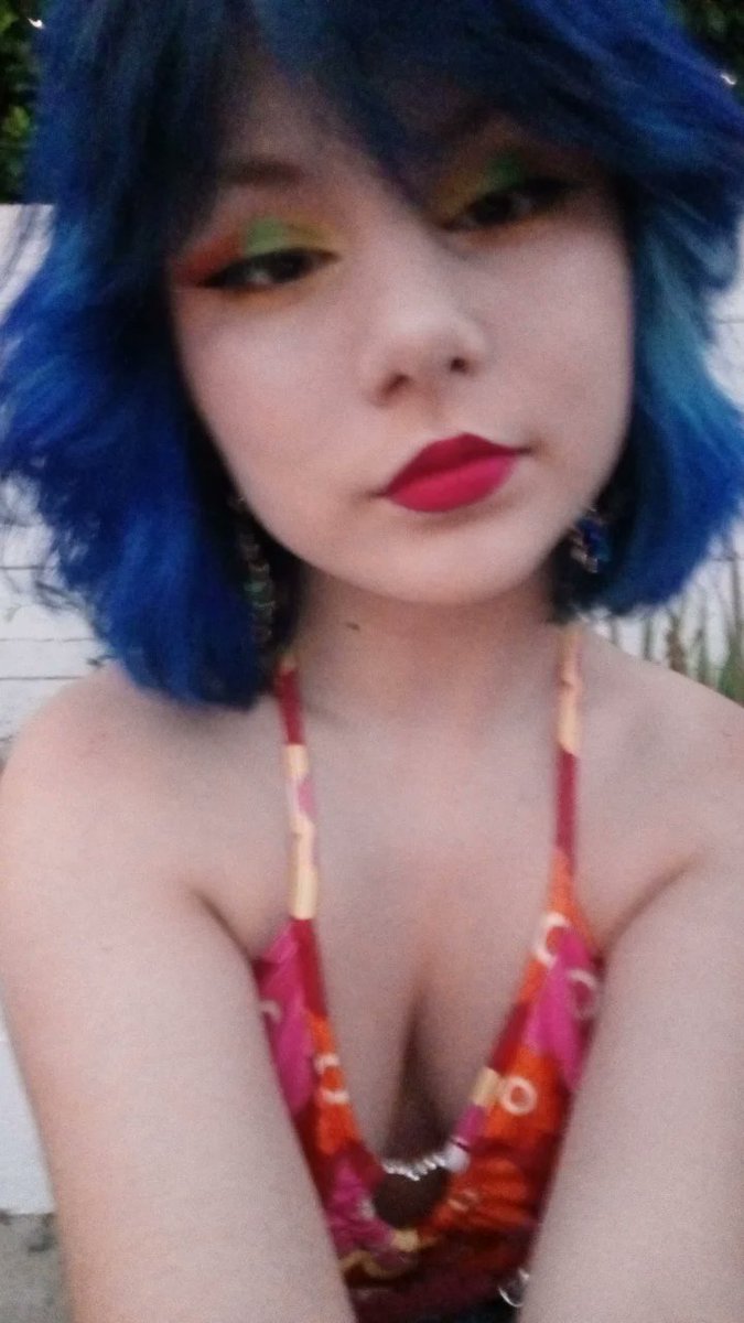 Pygmalionsys's tweet image. Hello there!! We're the Pygmalion Sys, it's nice to meet you :) 
I'm Millie , we do not have a host as of currently !!! A picture of us will be put down here shortly ..
I hope we can be mutuals &amp;lt;&amp;lt;33!! 13-19 perferbly 
#systemtwt #didtwt #osddtwt #systwt #fictive #introject