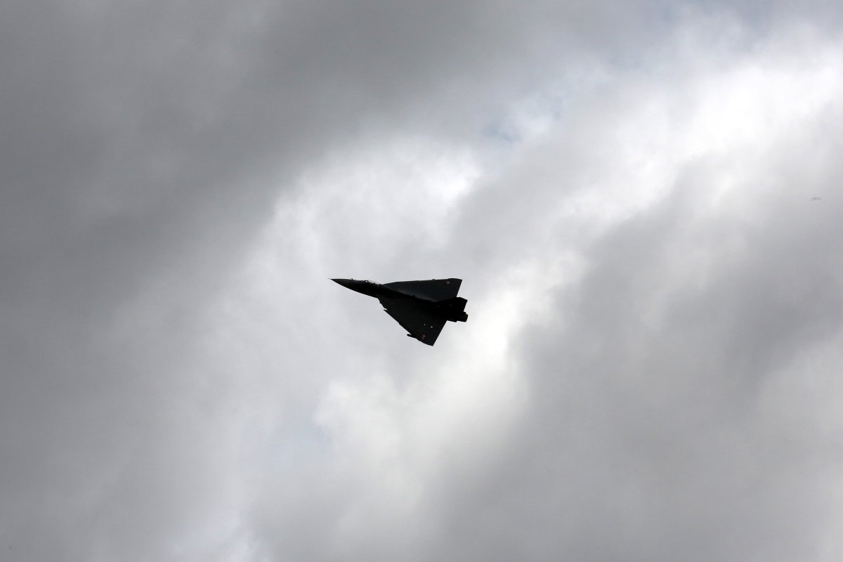 IamRajat_Pandit's tweet photo. While #Tejas1 was designed to replace obsolete MiG-21s, #Tejas2 will succeed Mirage-2000s, Jaguars & MiG-29s. #Tejas1 primarily meant for air defence, while Medium-weight #Tejas2 fighter, with its heavy standoff weapons, will be for offensive operations into enemy territory. https://t.co/GJJqrD8fgv