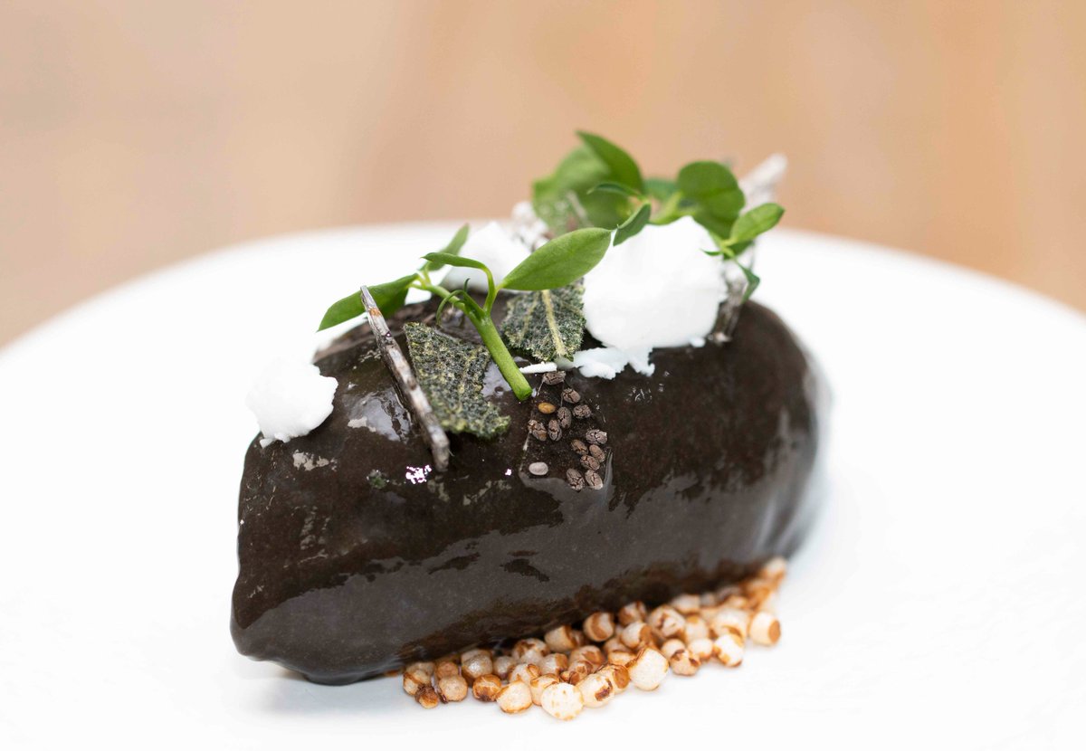 PavlovaAndCream (@pavlovaandcream) on Twitter photo #ThrowbackThursday to this gorgeous creation by <a href="/DPbespokedining/">David Pigram</a> & <a href="/LucaP_chef92/">Luca Pibia</a>
@origblackgarlic ice cream with N2O goat cheese and sesame glass complimented with <a href="/koppertcressUK/">KoppertCress UAE-UK</a> provided by <a href="/FranckPontais/">Franck Pontais</a>
#Foodphotography <a href="/BunzlLockhart/">Lockhart Catering</a> <a href="/chefsdotnet/">Continental Chef Supplies</a>
#Tabletopmatters #ThrowbackThursday to this gorgeous creation by <a href="/DPbespokedining/">David Pigram</a> & <a href="/LucaP_chef92/">Luca Pibia</a>
@origblackgarlic ice cream with N2O goat cheese and sesame glass complimented with <a href="/koppertcressUK/">KoppertCress UAE-UK</a> provided by <a href="/FranckPontais/">Franck Pontais</a>
#Foodphotography <a href="/BunzlLockhart/">Lockhart Catering</a> <a href="/chefsdotnet/">Continental Chef Supplies</a>
#Tabletopmatters