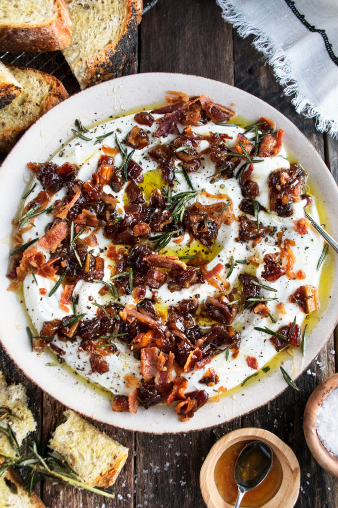 Wonder_of_foods's tweet photo. “My happy place is you teaching me how to dance in the kitchen at two in the morning.” Lidia Longorio
🔸Whipped Goat Cheese with Bacon & Dates #holysht #bacon #cheese #goat #lunch #RecipeOfTheDay Recipe:https://t.co/bygkknUYgA https://t.co/HFEd5OPcyG
