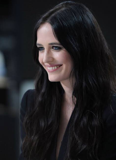 xNightGoddess's tweet photo. Sólo para ver si así me salvo de que me odien por desaparecer tanto 😬

#SmileTime #SmileyTime 

Nomino a:
@AgentWitch_ 
@BraavosiLioness 
@BornFrxmChaos https://t.co/wCEkUJwCGR