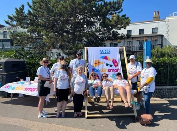 Another fun day out with the giant deck chair talking to people about skin cancer risks and the importance of sunscreen in Broadstairs yesterday. #beskinsmart #canceralliance @NHSKentMedway