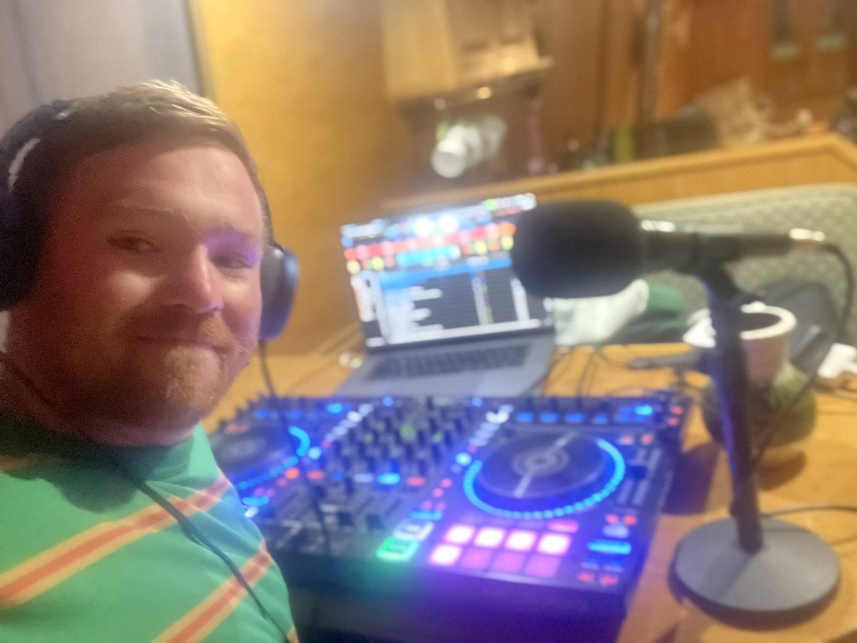 ConnorJamesDJ's tweet photo. No better way to celebrate my 23rd birthday than recording some content for @TheMindStation
Playing music is my key to happiness, whatβs yours?
#positivity #positiveenergy #mindstation #connorjames https://t.co/uktVpkkVEU