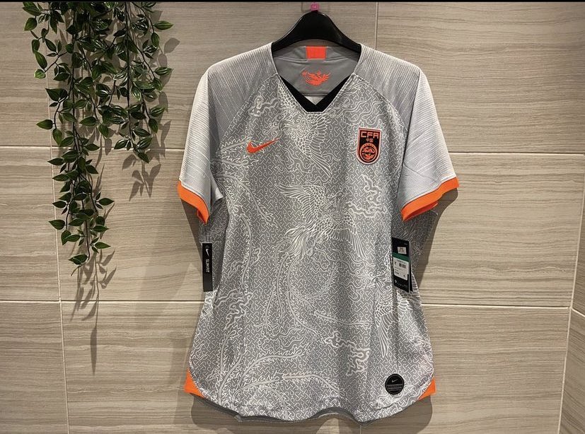 kirbyhazard's tweet photo. Day 1 of East and South Asian Heritage Month 

This 19/20 China Women’s Away shirt 🇨🇳 

#ESEAFootballShirts https://t.co/66xAUgGTNS