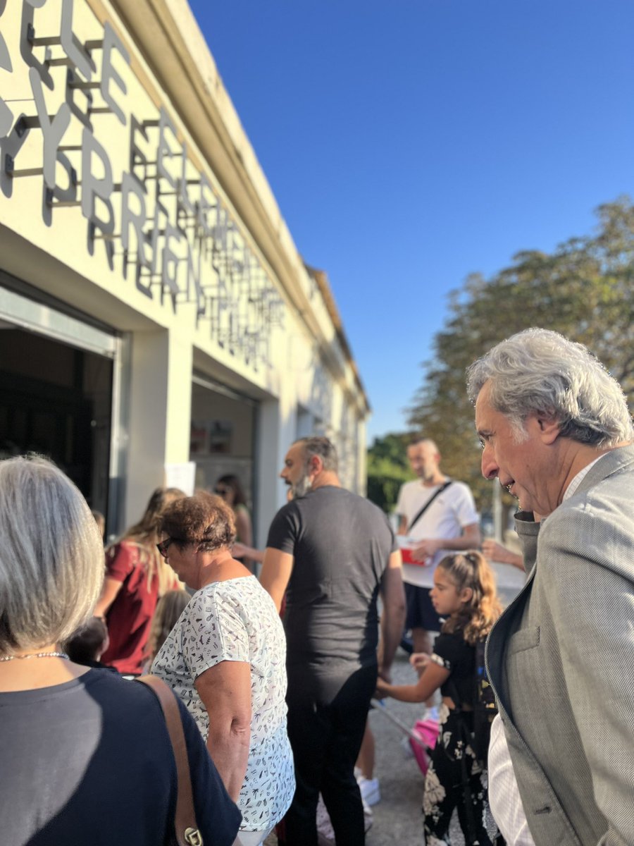 CarolisPatrick's tweet photo. ✏️📙 C’est la rentrée pour nos 4.500 petits arlésiens ! Un moment toujours particulier. 

🏫 Cette année encore, la @VilleArles investit près de 1,2 M€ pour rénover nos bâtiments et offrir aux élèves les meilleures conditions de réussite. https://t.co/Z2xp4fMrIK