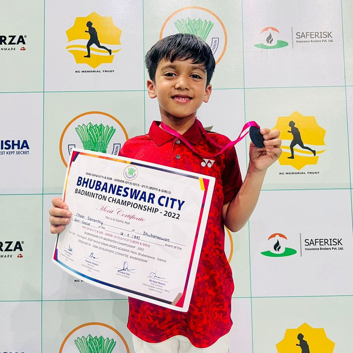 The city's youngest Badminton Wiz is from our school!
Vihaan Samantray (only 6 years old!) of Grade 1C bagged the Bronze medal in the U-9 category of the Bhubaneswar City Badminton Tournament.

#KiiTIS #KiiTInternationalSchool #BadmintonChampion