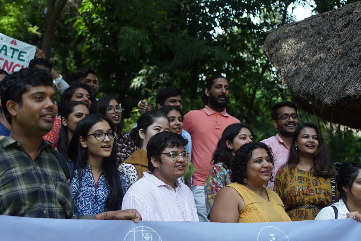 Anjana_Gorge's tweet photo. Being a cohort member of the Climate Resilience Network by Haiyya Foundation has opened up a whole new perspective on climate emergency, climate justice and climate adaptation. Here's a glimpse from the conclave at Delhi #climateconclave #youthclimatesummit #climatemergency https://t.co/XHvHc4xVna