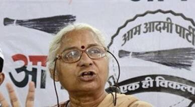 iNikhilVpatel's tweet photo. गुजरात आम आदमी पार्टी में “मेधा पाटकर”को मुख्यमंत्री
का चेहरा बनाने पर उनके द्वारा घोषित प्रत्याशिओं में से “13 लोगो ने चुनाव लड़ने से मना कर दिया हे”

उनको मनाने के लिए “@ArvindKejriwal कल गुजरात आ रहे हे”

कांग्रेस से आये हुए “इंद्रनील राज्यगुरु” विद्रोहिओ का प्रतनिधत्व करेंगे. https://t.co/m5MUY5AOoD