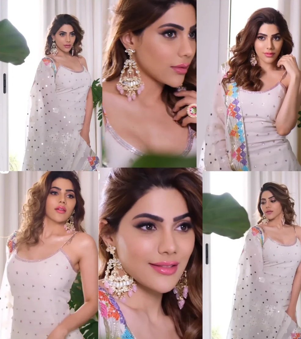 SushNikk (@itssv11) on Twitter photo Oh my god her look <a href="/nikkitamboli/">Nikki Tamboli</a> absolutely stunning
Tumsa koi pyara , koi masoom nahi hai
Tum Jaan ho humari , Tumhe maloom nhi hai🥹🫶🫰
#NikkiTamboli Oh my god her look <a href="/nikkitamboli/">Nikki Tamboli</a> absolutely stunning
Tumsa koi pyara , koi masoom nahi hai
Tum Jaan ho humari , Tumhe maloom nhi hai🥹🫶🫰
#NikkiTamboli