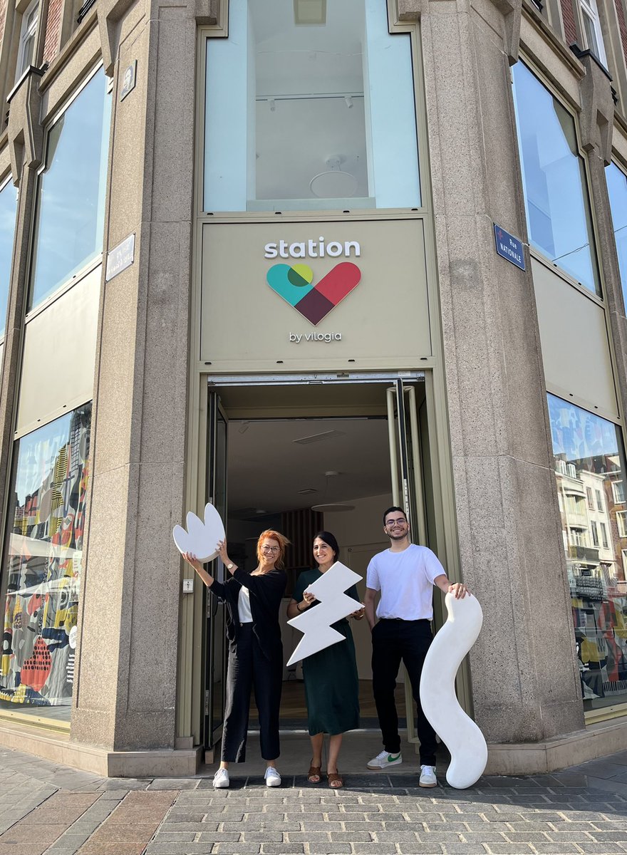 SVilogia's tweet photo. C’est parti pour une nouvelle saison 🌈
Toute l’équipe de Station V est ravie de vous retrouver pour sa nouvelle programmation dédiée aux solidarités « La ville vue du cœur » 🫶🏻
👉🏼 Programme de la rentrée : https://t.co/xTK6Q9ebsx
📅 À partir du 3 sept. 22
#stationv #vilogia https://t.co/EEZix1DEbQ