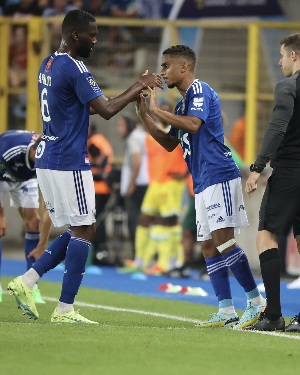 Merci pour l'accueil La Meinau 💙🏟️ c'est parti #spark💥 #RCSAFCN