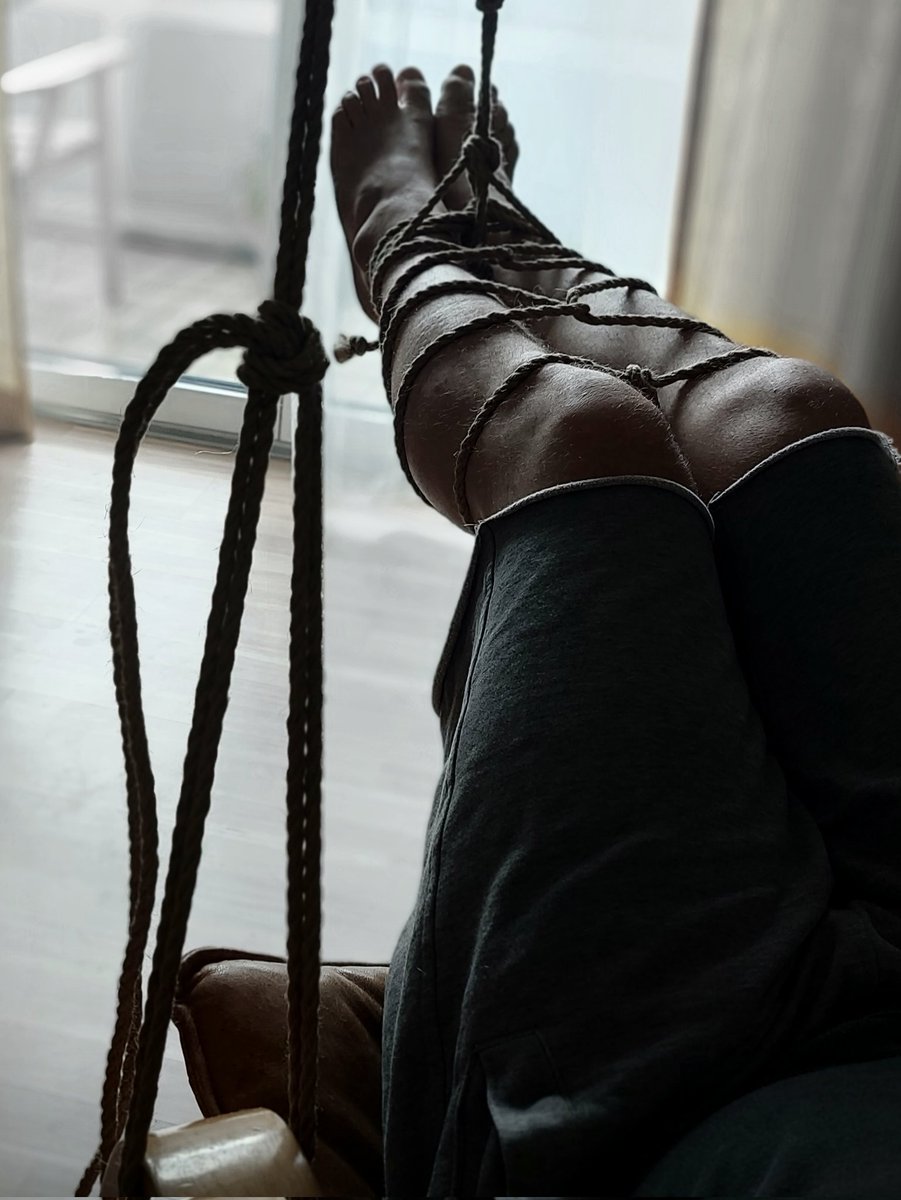 Guten Morgen! War schon fleißig! Aber Pausen machen, haben sie gesagt... Nun gut, dann leg ich mal die Füße hoch 😎