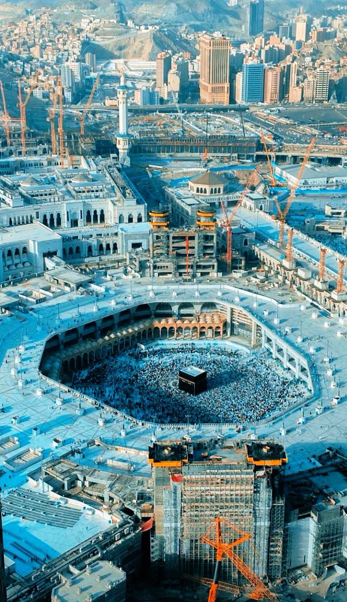 Tcngallery's tweet photo. How Many Muslims Are Online To Retweet This Beautiful Picture ❤️🕋 https://t.co/5sbnvUdeuE