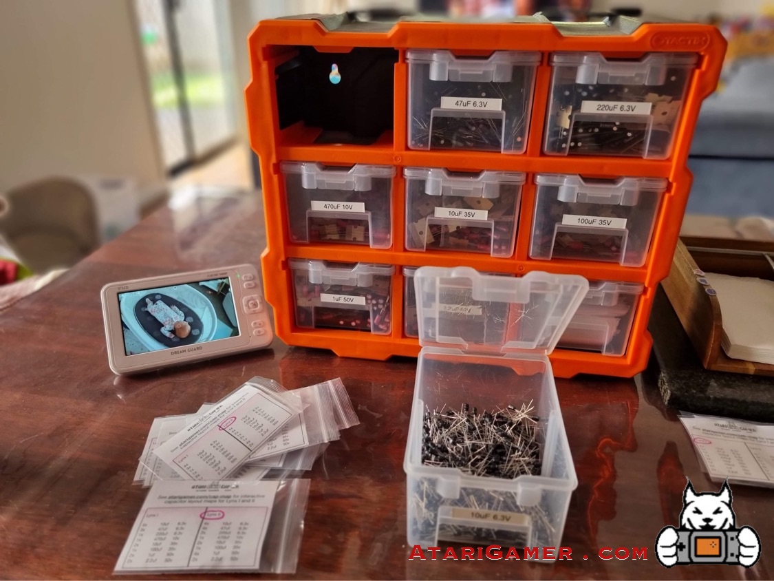 kretro_gaming's tweet photo. #Player4 in bed and #MrsAtariGamer is making more #capacitor replacement kits for #AtariLynx 😻
🛒 https://t.co/UA5RmZtQ6Y
#RetroConsoles #RetroGaming #Electronics #HardwareRepair #HardwareMods #HardwareHacking #RetroMods #RetroHardware #DIY #WFH https://t.co/SsjfzVjxAk