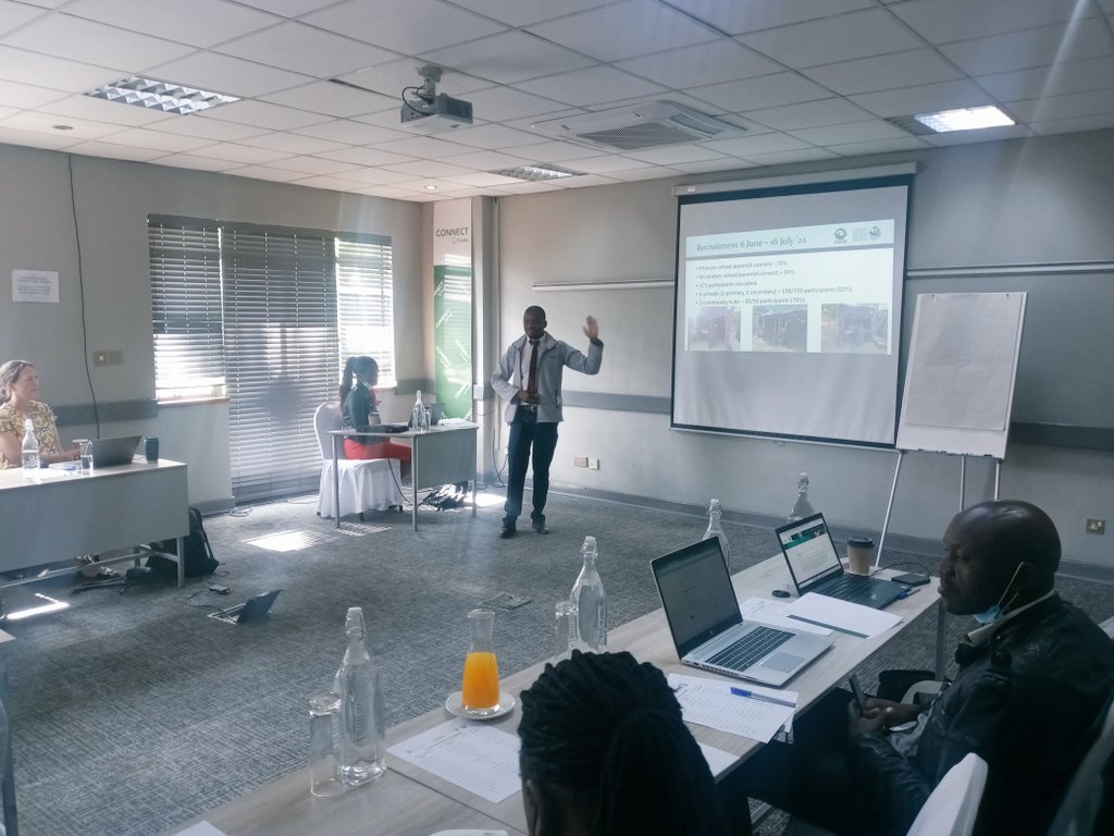 ThruZim's tweet photo. Next up is Dr Farirai Nzvere delivers the pilot report presentation.
Takes us through the pilot design, school engagement work conducted, targetted adolescent age group for service delivery #YCheck services & post pilot results.
#YCheckDissemination
@FarrieAFC
@aoife_md https://t.co/5RKOhhsKqd
