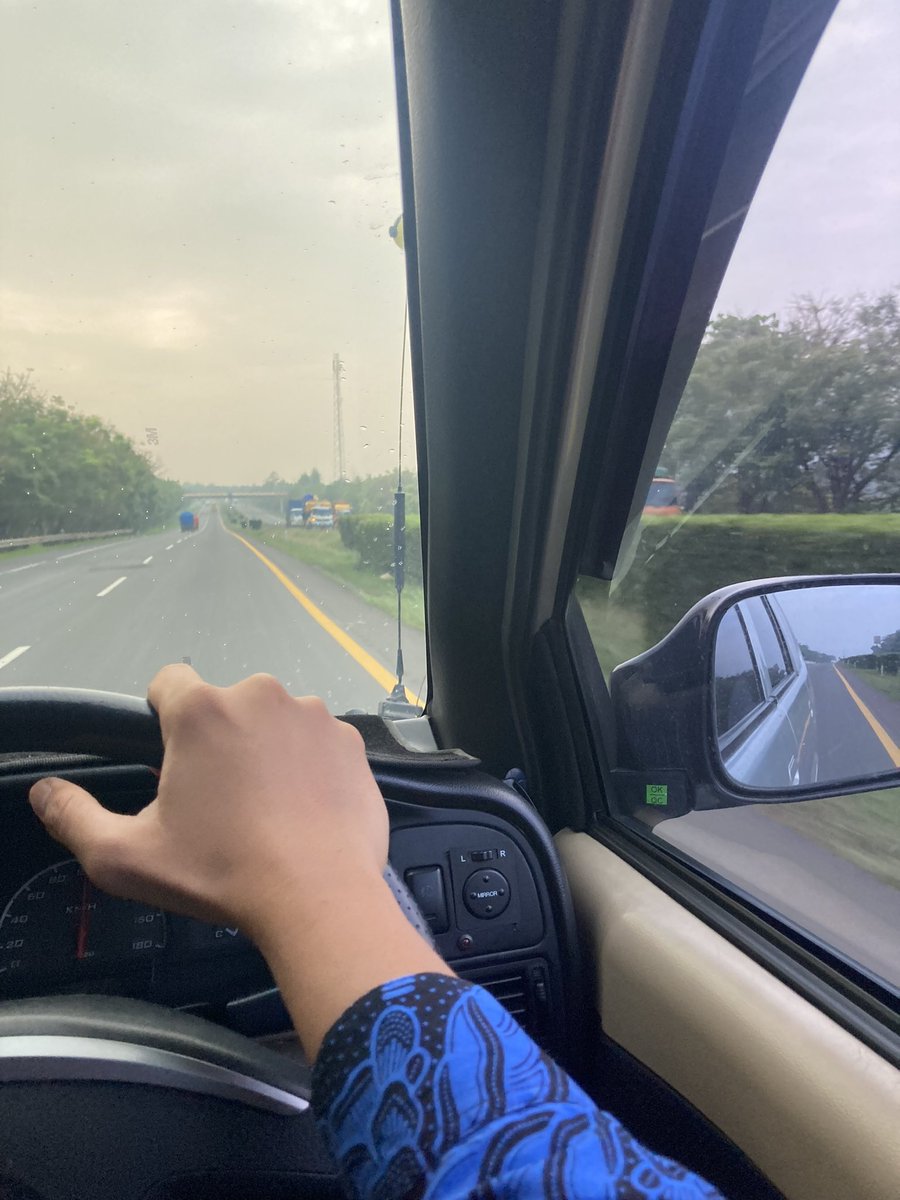 gatotrendra's tweet photo. First day at September. Hari baik diawali oleh hal yang baik. Semoga senantiasa dinaungi oleh hal-hal yang baik. #melajuuu 😇🤲🏻 https://t.co/kNEA5HGdko
