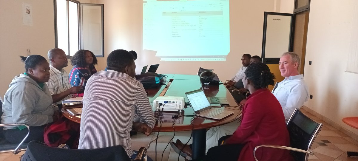 BayaniEdgar's tweet photo. @damien_frame kickstarting @ScotGovID funded #EASEproject Data Sharing meet. Energy data collected by @ComEnergyMalawi #DistrictEnergyOfficers will help district councils to mainstream energy.Started with Balaka District today.  @StuartG10036342 @aran_eales @EEEStrathclyde https://t.co/ZAzJWdkvdv