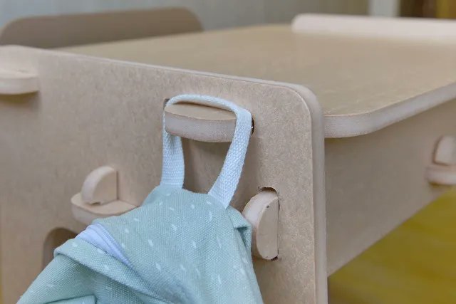 TaiwaninDesign1's tweet photo. The Hi Mer! Desk is designed with a large tray of 50x45cm to give children plenty of space to write and draw. In addition to the tray
https://t.co/Q6yUnFA1pS
https://t.co/iEkskLmwNQ
B2B_connection:
#tzulai
rogerwh.hsu@tzulai.com
 #TID #TIDParis #TID22 https://t.co/0deftns6jB