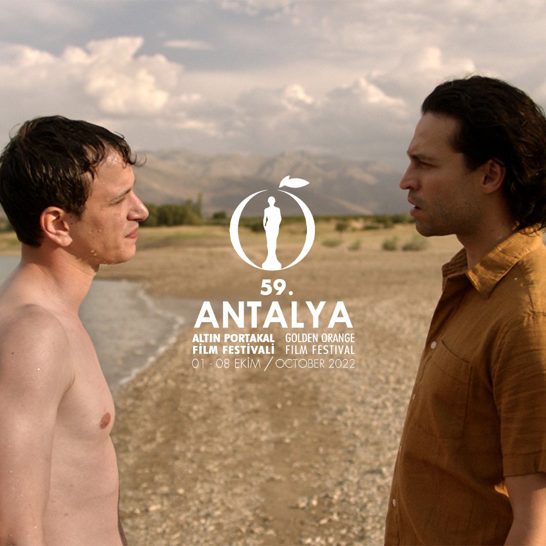 #KurakGünler Türkiye prömiyerini 59. Antalya Film Festivali'nin Ulusal Uzun Metraj Film yarışmasında yapacak!

Festival 1-8 Ekim tarihleri arasında gerçekleşecek. Gösterim tarihleri için takipte kalın. 🙌🏻

#59AntalyaAltınPortakal 🍊 #EminAlper #zolayapim #gloriafilms #circefilms
