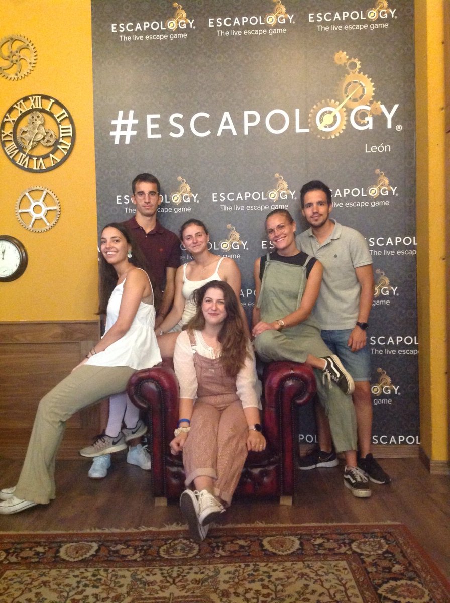 EscapologyL's tweet photo. ¡CONSEGUIDO! 👏 👏 👏

Este equipo de intrépidos exploradores ha logrado salir con vida de la experiencia en «Ciudad perdida»👍

Por momentos algún contratiempo les jugó alguna mala pasada, gracias a su astucia e ingenio superaron todas las pruebas 🔝
https://t.co/veoeDkF1Q4 https://t.co/hg6BAeU3Jf