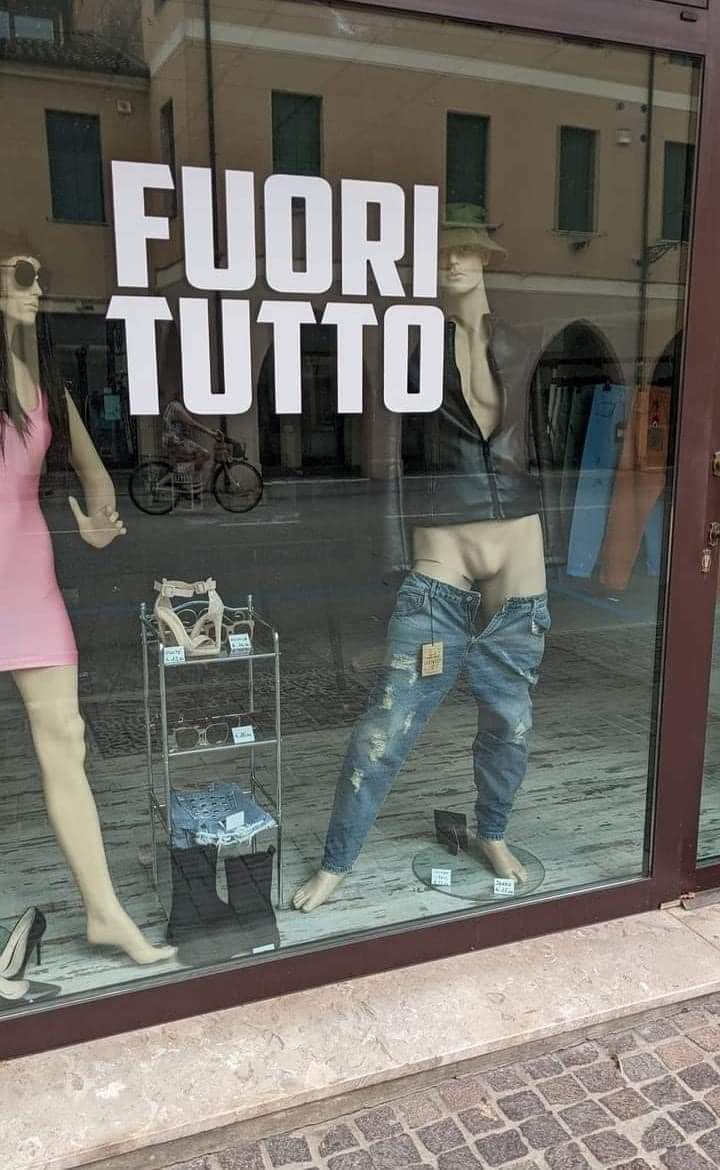 BillyZanne's tweet photo. Ma proprio tutto https://t.co/mJTcyseSx0