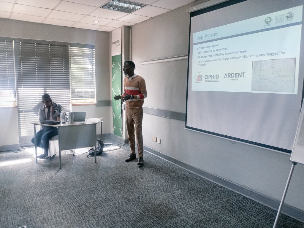 ThruZim's tweet photo. Youth Champion, McNelson, presents on the #YCheck app.
This is a self-administered services screening tool completed by adolescents and the research assistants.
He also demonstrates the functioning of the app in real-time.
#YCheckDissemination
@McnelsonZulu
@FarrieAFC https://t.co/ngMjCEMaom