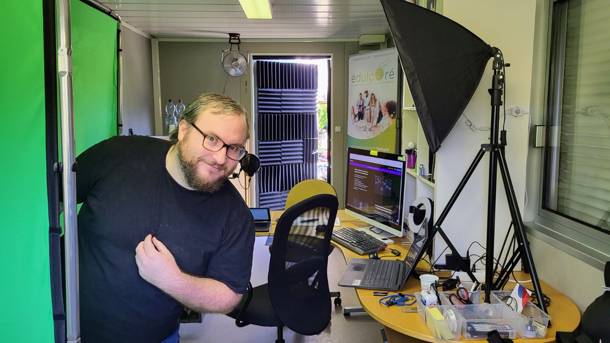 edulcorez's tweet photo. 👋 Votre plus belle histoire de fin d’été avec un #podcast et une vidéo courte de votre entreprise, ça vous dit ?

édulcoré est au taquet ;
❇️ on conseils
❇️ on forme
❇️ on produit du contenu
❇️ on accompagne pour sa diffusion

🌐 https://t.co/j0ZYNkXrsb 

 #SuisseRomande https://t.co/q2Ov1lvfA8