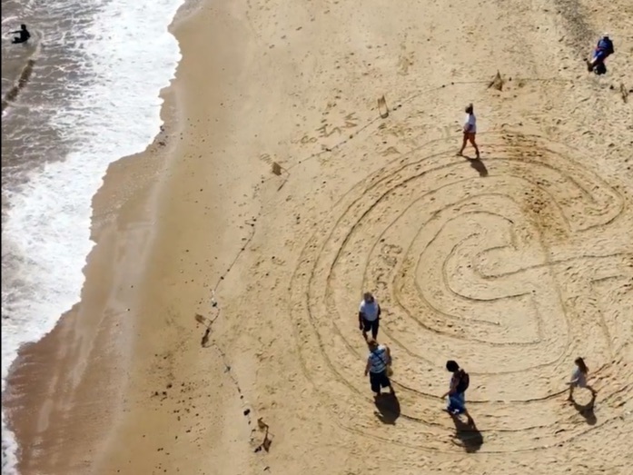 Hocus Pocus Theatre tweet media