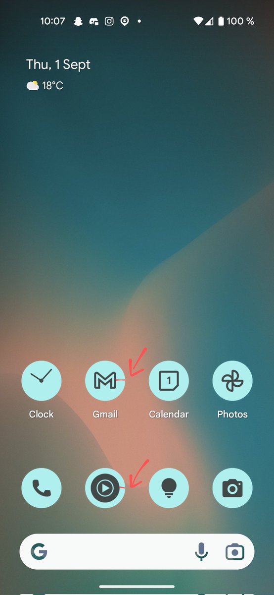 Marc_NC_'s tweet photo. @youtubemusic, @Google,
I find the new YouTube Music icon doesn't really match the other icons because the place between the icon background and the actual icon is no longer consistent. https://t.co/aGuCFM0Uit