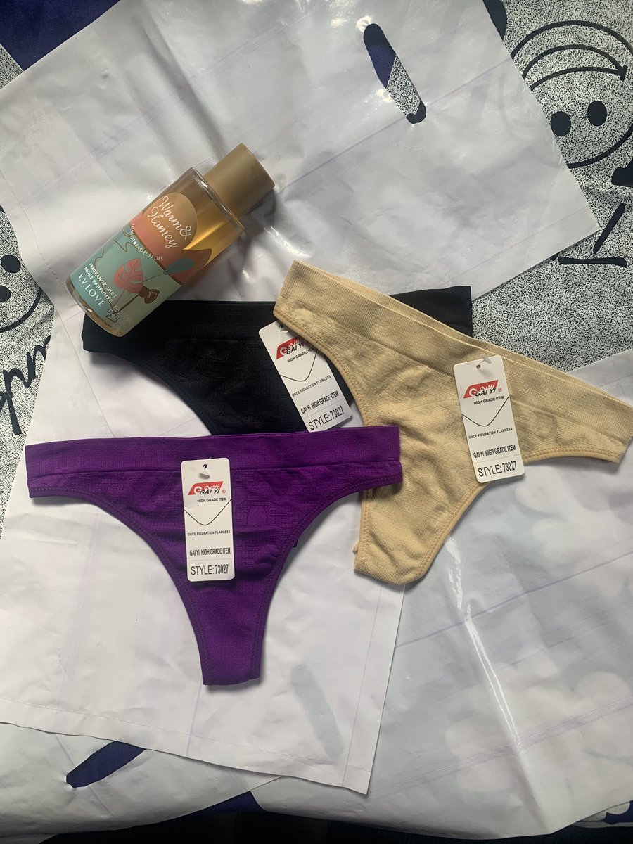 ayinke_shortie's tweet photo. All these beautiful pants are available for 500 each🤲🏾🧎🏾‍♀️

Patronize me today🤸🏾‍♀️👙

Please help me retweet if this comes across your timeline 🤲🏾 also please check thread for other available pants
@_DammyB_ https://t.co/GHgqQ4A5Iw