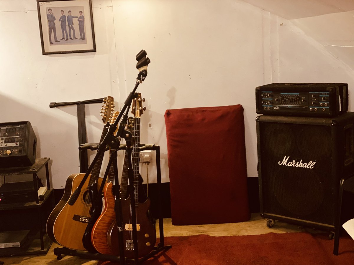 Happy September from our #rehearsalroom 2!
Bring it on!
02088839641
#rehearsalstudio #drumpractice #bandrehearsalstudio #musicpracticeroom #musicstudios #practisemakesperfect
