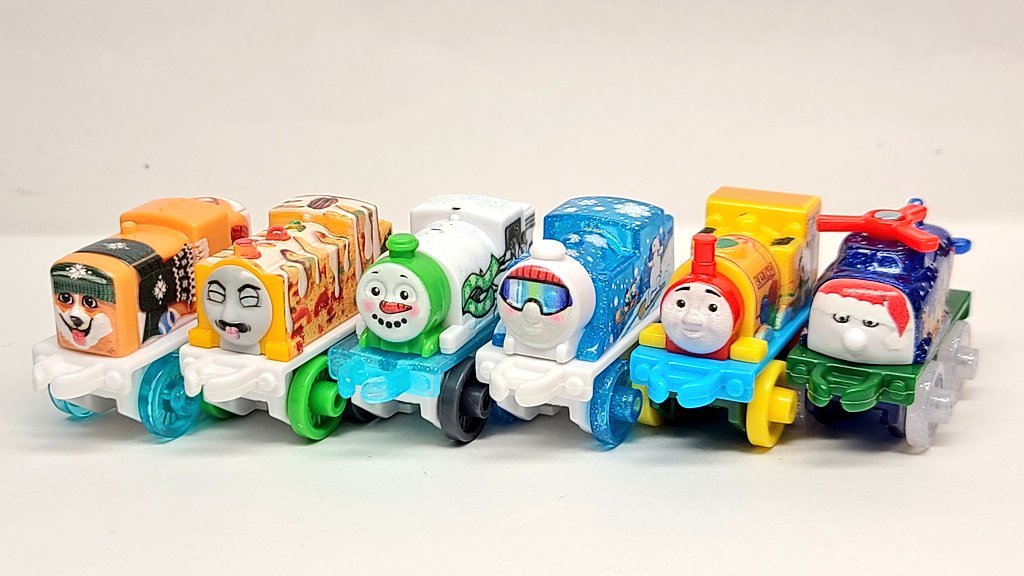 TF_Minis's tweet photo. 今年のメンバーはこちら。

新規枠は6台で他は再販となっています...新規中国産枠もウォーリアーズ・ディーゼルのみと少しクリスマス感は薄目なのかな...w https://t.co/unSXU3LG2L