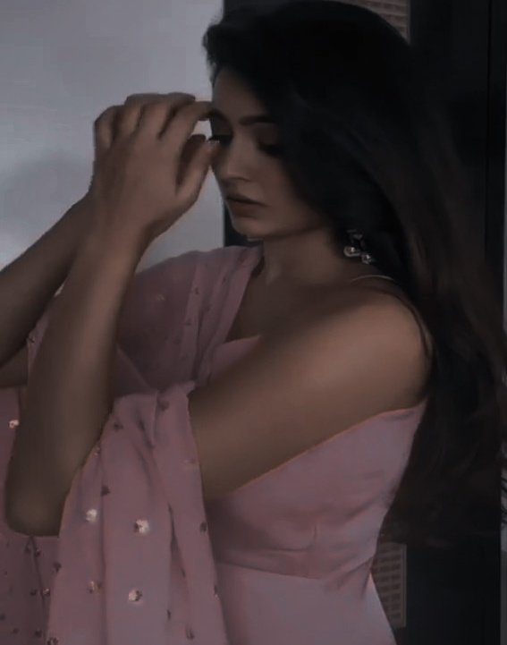 Gotta_aaya's tweet photo. ~ Oh girl 🤤🔥🤌

 •#ShivangiKhedkar • https://t.co/BQNk4m1lc6