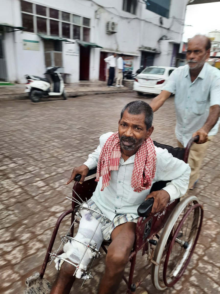 armbsmchb@016 tweet media