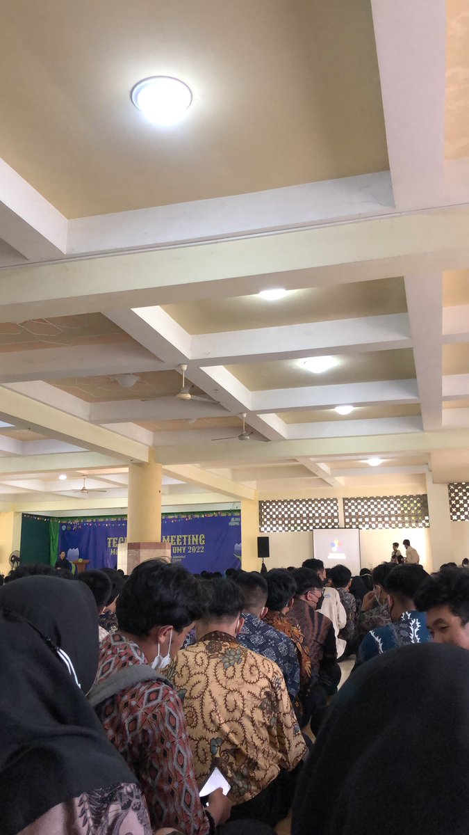 ayonaraaa's tweet photo. hallo aku ayona wulan dari khafilah siti noerdjannah,pegell gaiss tp seruu😭🤩✨ #Mataffisipolumy2022 #Adidaya #Muda #Mendunia #umy #Ungguldanislami https://t.co/S0jxvsJxFE