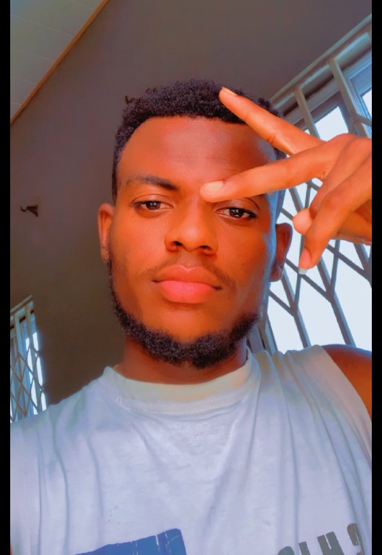 Fa_hooki_mi's tweet photo. Happy birthday to me 🎉🎂🥂.... Wish a brother well 😊❤️ https://t.co/0LKcRbbJ0n