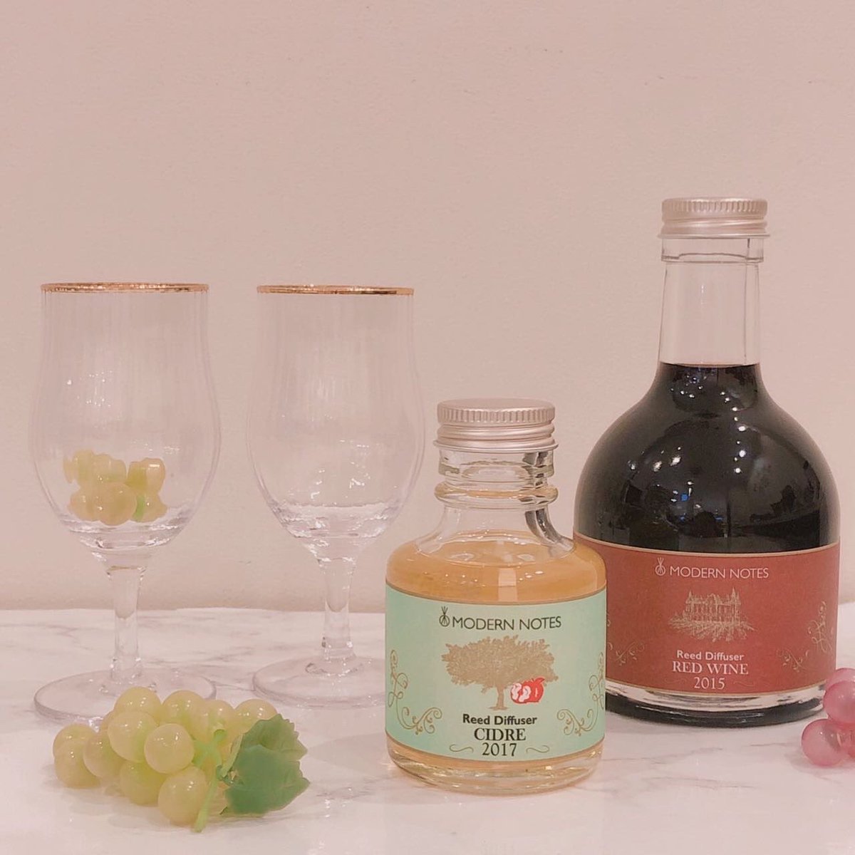 _jasminedoyle_'s tweet photo. .
.
秋の味覚を
香りからも楽しみませんか？🍇

まるで本物のワインのような
リードディフュ��ザー✨

香りはもちろん！
インテリアとしてや、
ワイン好きな方への贈り物にも...♡
.
#香り　#秋の香り
#香りのある暮らし
#雑貨　#津山 https://t.co/uPll0Bd49t