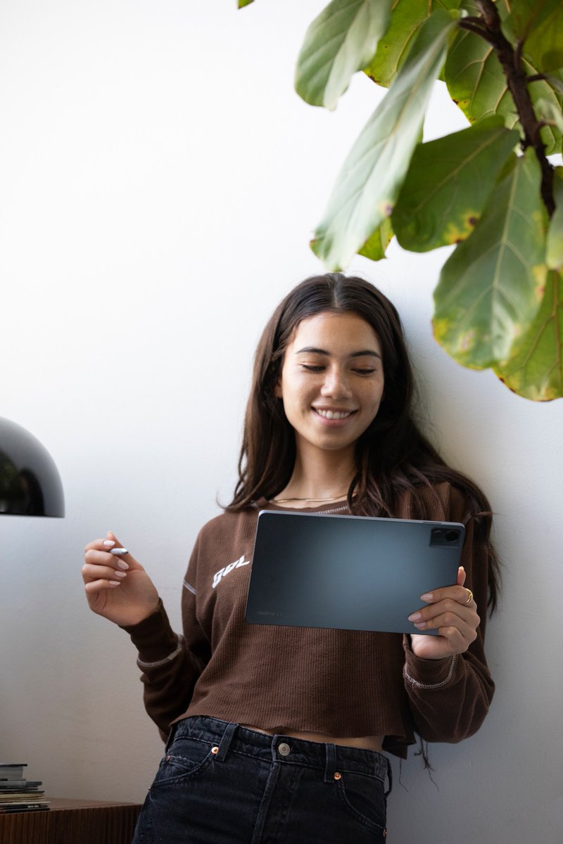 realme_ph's tweet photo. Unleash your creativity with the realme Pad X that's designed to be your newest buddy to explore new horizons!
#DesignedToExplore #realmeMyNumber1 https://t.co/w1foPiGjMb