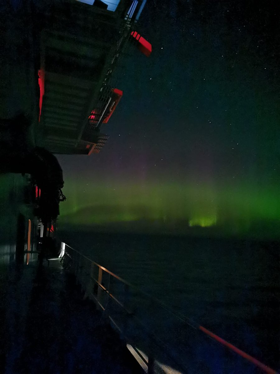 gm0hcq's tweet photo. The Auroa Borealis as seen from the RRS Sir David Attenborough, currently on science trials to the north of Scotland.  Pics by Richard Turner (see more of his fantastic images at https://t.co/AOBxvoDyDY ) https://t.co/OmBP4eA9zW