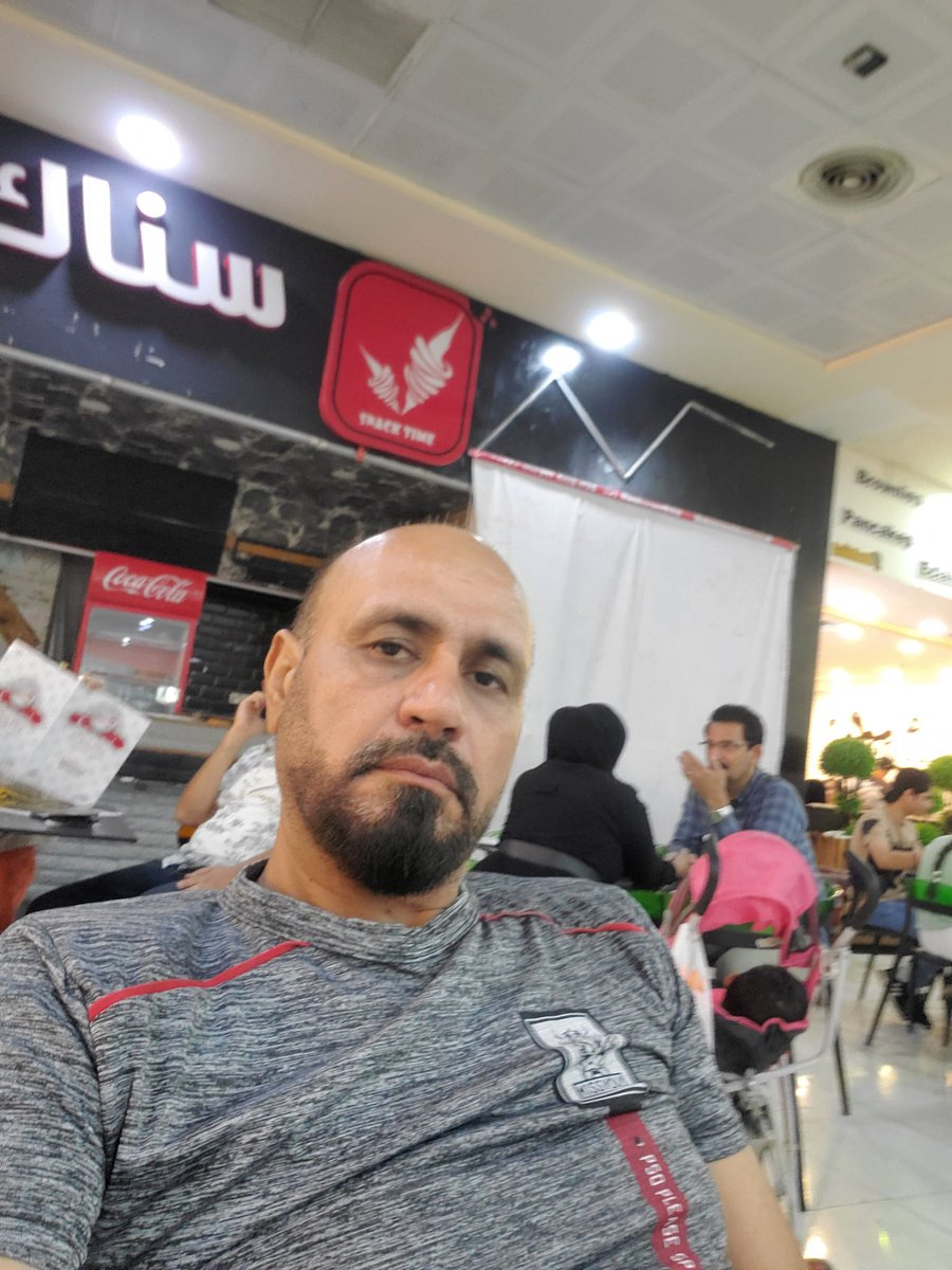 في احدى مطاعم البصرة