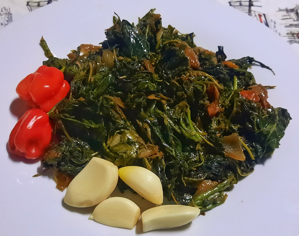 vdelailovu's tweet photo. #Tubua Tomatoes 🍅 Kaliki, Red Soldiers
1 September #green #eathealthy We are what we eat! #Fiji https://t.co/P2Vj7xQk4P