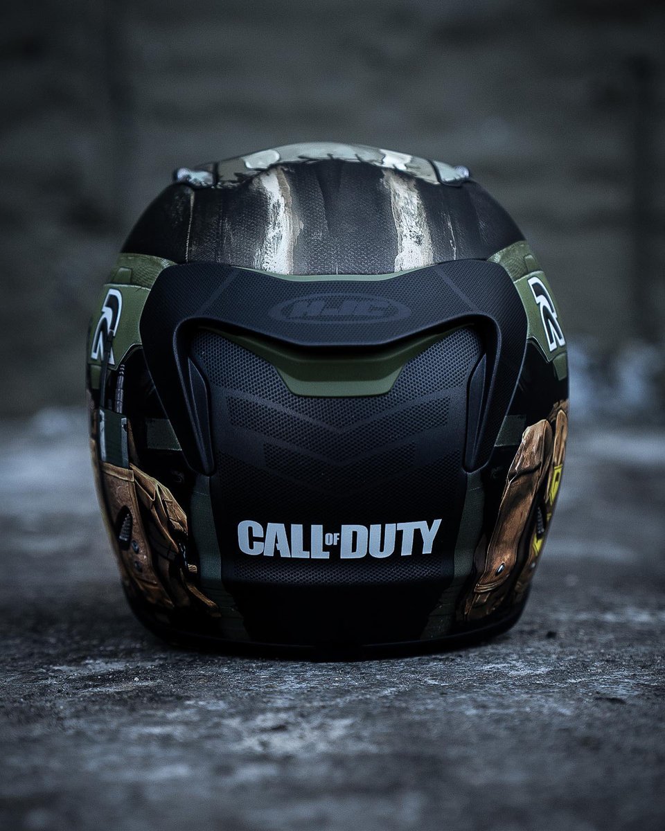 MAXXESS_France's tweet photo. 🚨ALERTE ÉDITION LIMITÉE🚨
Le #RPHA 11 Call of Duty Ghost est disponible chez #MAXXESS ! 💀
Ce casque arbore un graphique spécial représentant l'un des jeux vidéo les plus populaires au monde, #CallOfDuty 🔥
#HJC #HJCHelmets #CallOfDuty #ModernWarfare #ModernWarfare2 https://t.co/6VK21fkd91