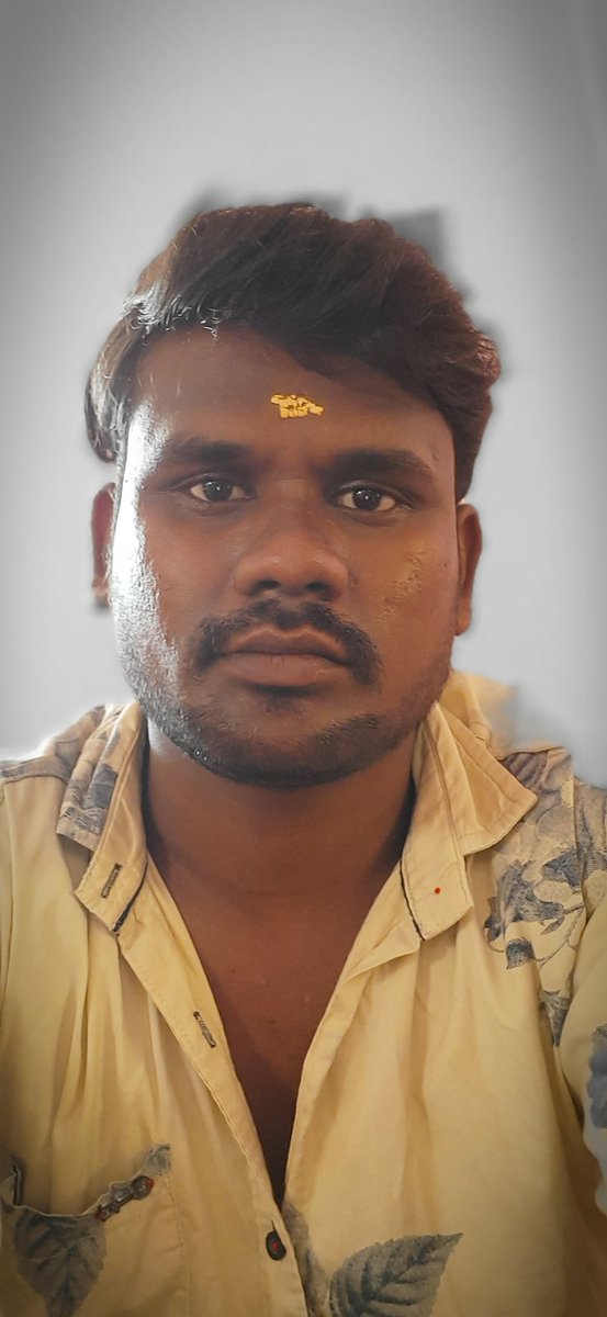 Jomuthu4's tweet photo. @MeenaDinesh16 My real face pics https://t.co/d5nyy9xPi3