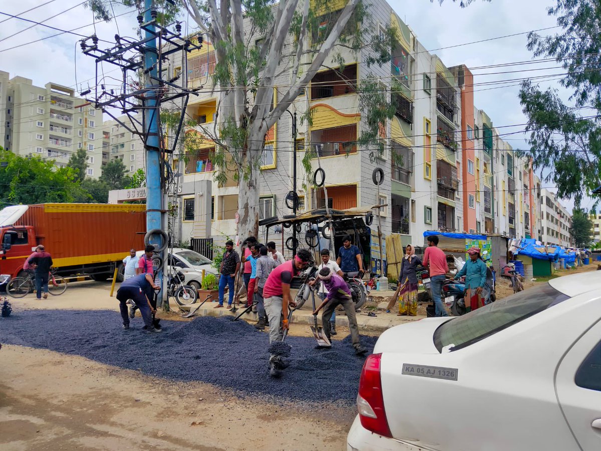 himansushmita's tweet photo. @CMofKarnataka no one bothered about borewell road since may years and borewell road got all the attention because CM's visit is announced.
@BBMPCOMM this is shameful that department only wake up when CM or higher official is visiting. https://t.co/Td5kj0l6st