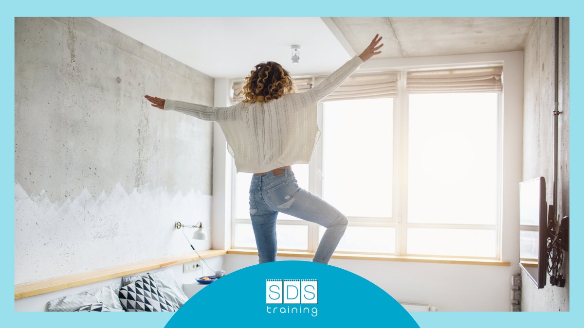 sdstraining's tweet photo. ¡Bienvenido #Septiembre! 🤗 ¿Eres de los que le gusta volver la #rutina o a los que se les hace un poco cuesta arriba?
#SDSTraining #VueltaAlCole #NuevoCurso #Vacaciones https://t.co/IF3GbxL7gA