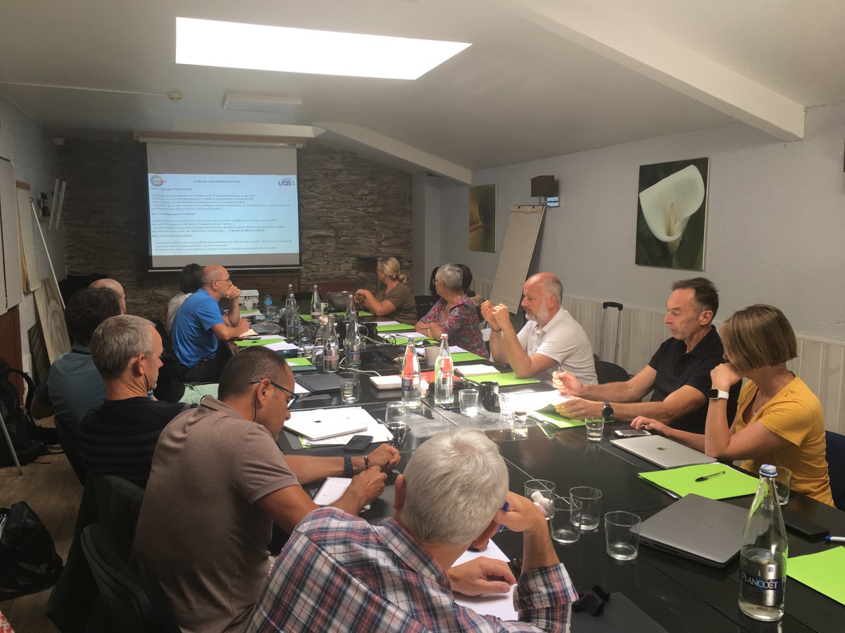 🔔 Séminaire de rentrée pour les membres de la gouvernance. Au menu : nouvelle année universitaire, #territoire, #innovation, #collectivités &amp; partenariats ainsi que la rédaction du projet d'établissement 2022-25 qui dessine la trajectoire d'une université "nouvelle génération" !