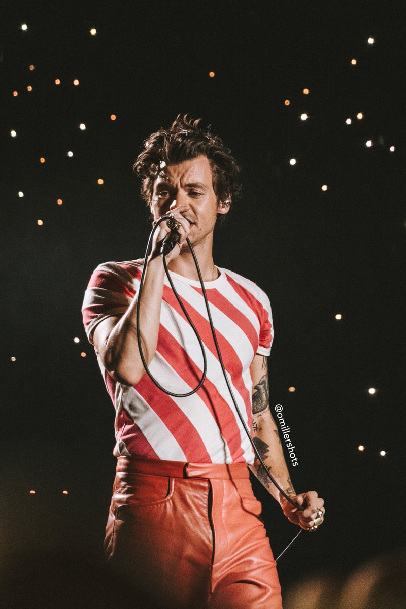 Fini_golosinas's tweet photo. Comparte este Enrique Estilos de la suerte para conseguir entradas para el  #HarryStylesLoveOnTour https://t.co/5WGEcKOrVD