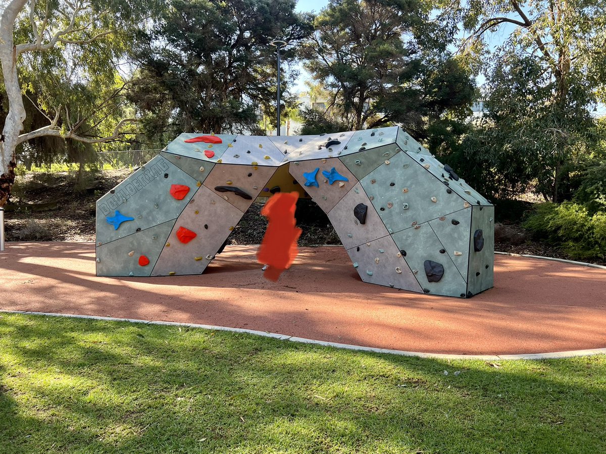 FionaAOB's tweet photo. @RayBoyd007 There’s one at G. O. Edwards Park on Burswood Rd. Worth a visit. https://t.co/o7QfGfrolG