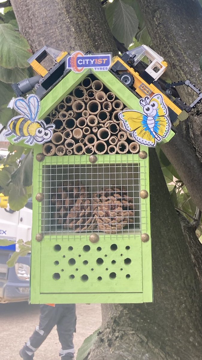 raych_2602's tweet photo. @SloughTE #BUGHOUSE #STEBUGSLIFE #city1st https://t.co/Lhua47MAd9